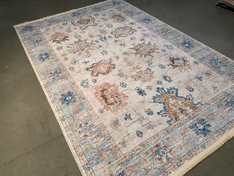IMPRESSIVE VINTAGE REPRODUCTION DESIGN RUG 6x8