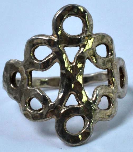 Sterling Silver Knot Ring.
