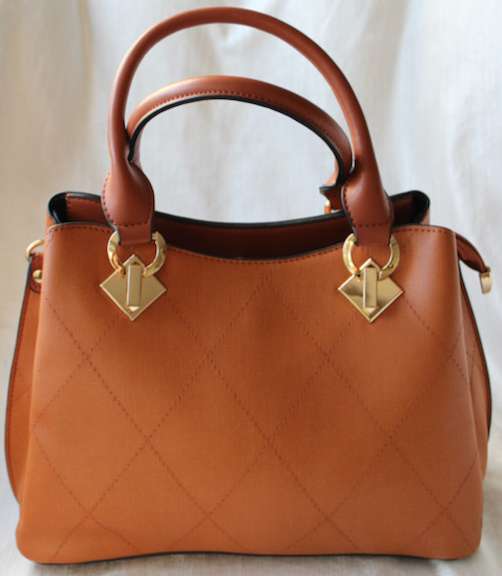 Fine Leather Bag with Designer look