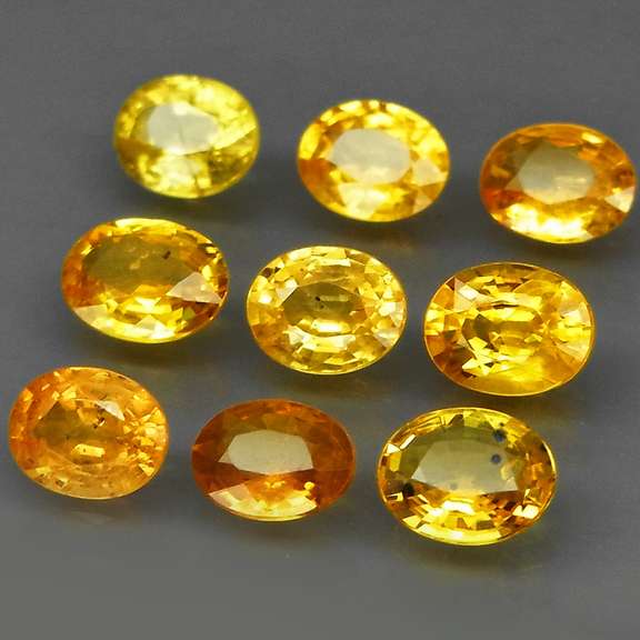 Glittering 3.86ct set of golden Songean Sapphires