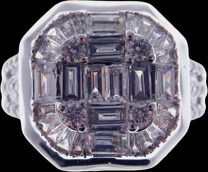 Sparkling Diamond Ring in 18kt White Gold