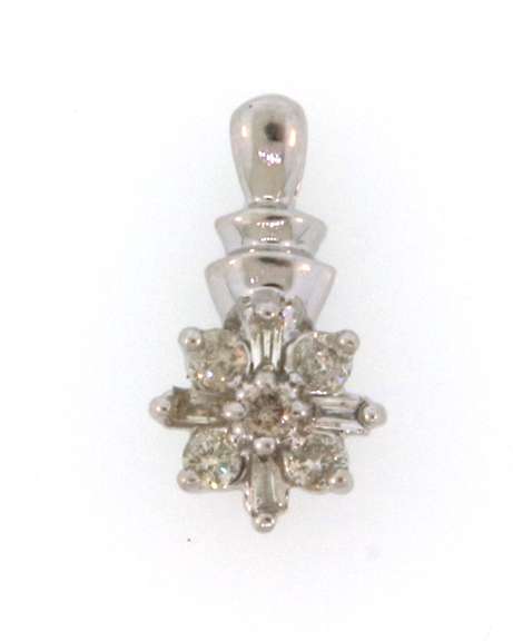 Very Cute 10kt White Gold Diamond Floral Pendant