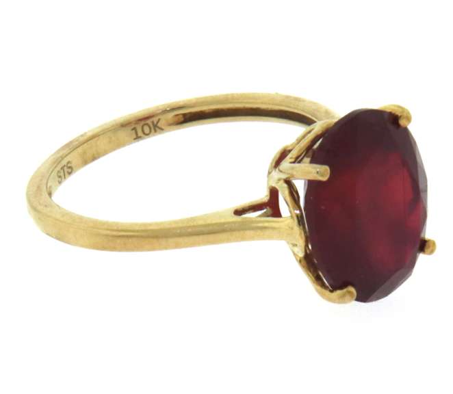 Handsome Yellow Gold Solitaire Ruby Ring