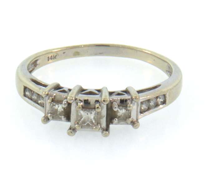 14kt white gold 3-diamond ring