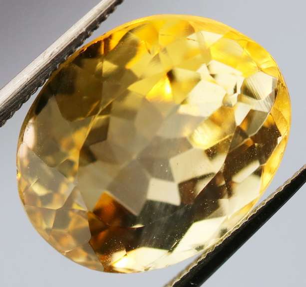 Vivid 6.43ct golden Citrine