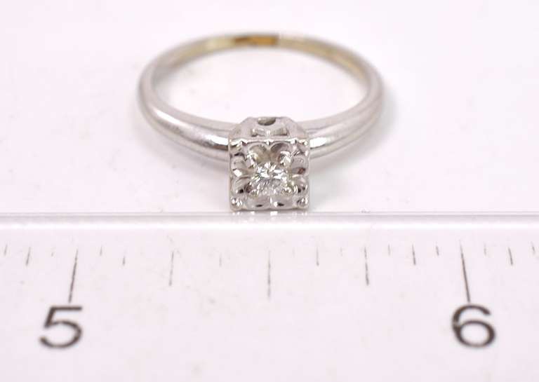 Sparkling Ladies Diamond Engangement Ring in 14K White Gold