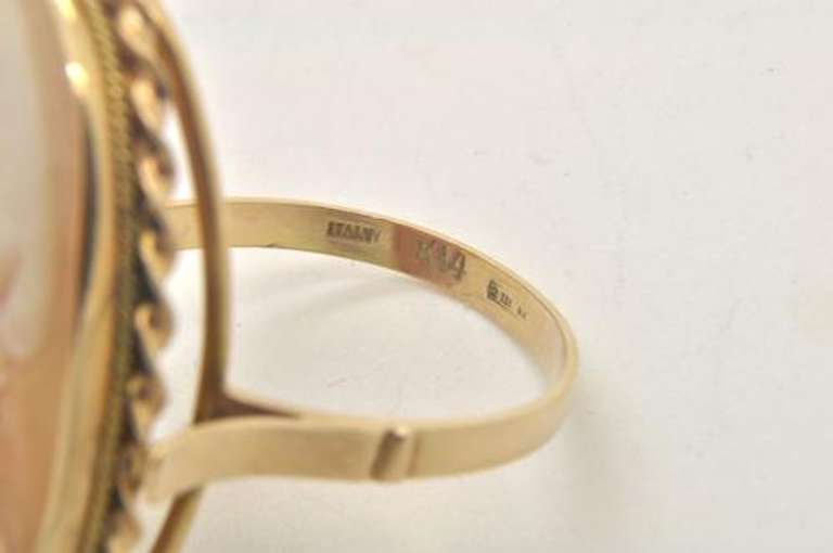 LADIES 14 KT ITALY CAMEO RING