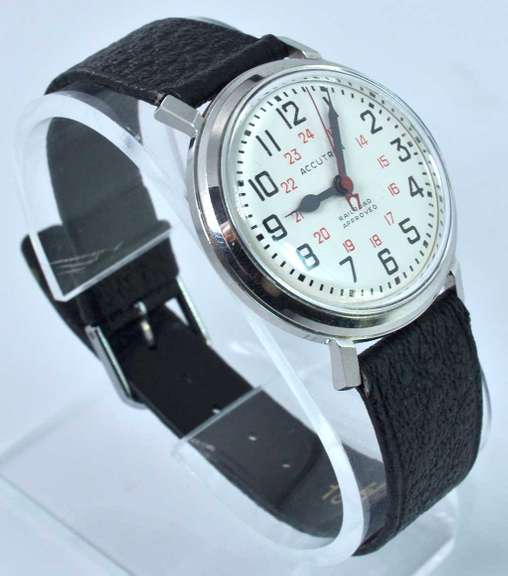 Bulova Accutron Railroad Approved 214 1970. Pre-Owned.