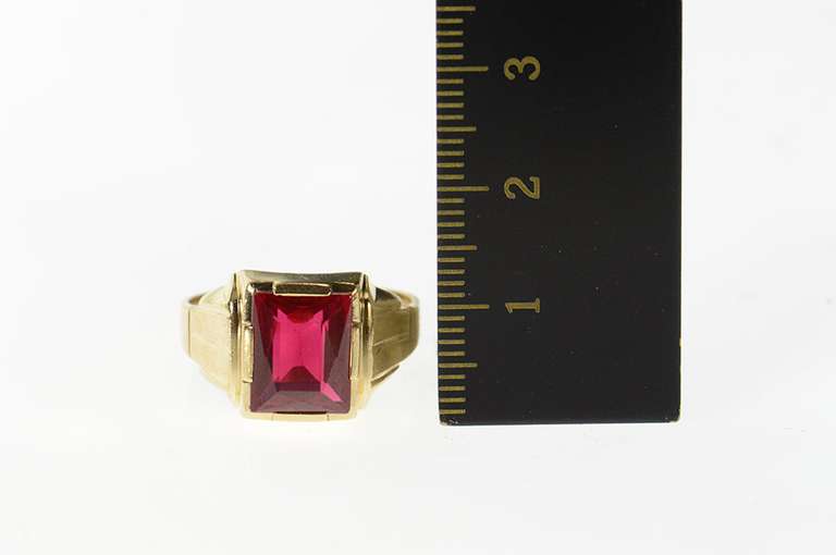 10K Yellow Gold Retro 1930's Syn. Ruby Classic Statement Ring