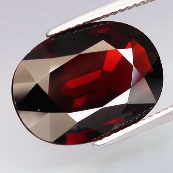 Elegant 9.94ct blackish red Spessartite Garnet