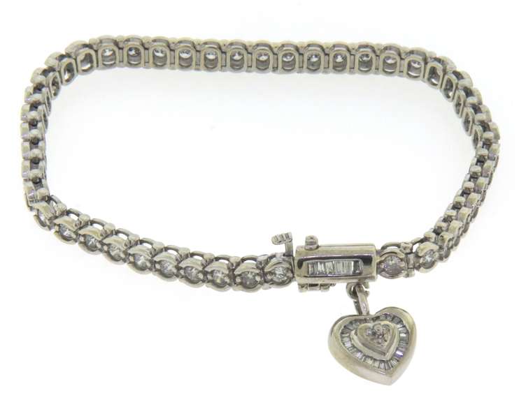 Attractive White Gold 4cts Diamond Tennis Bracelet