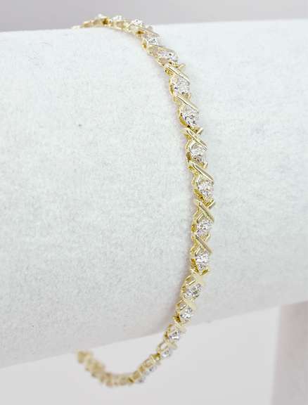 X's & O's Yellow Gold Bracelet