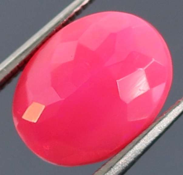 Gorgeous 1.45ct faceted neon pink Opal