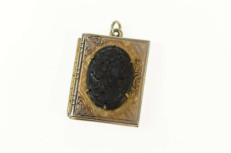 Gold Filled Retro Black Onyx Cameo Book Photo Locket Charm/Pendant