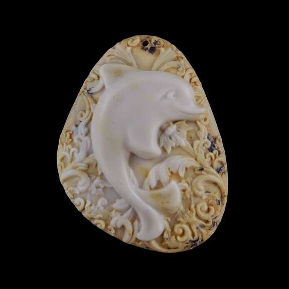 Beautiful 120ct Ribbon Jasper dolphin carving