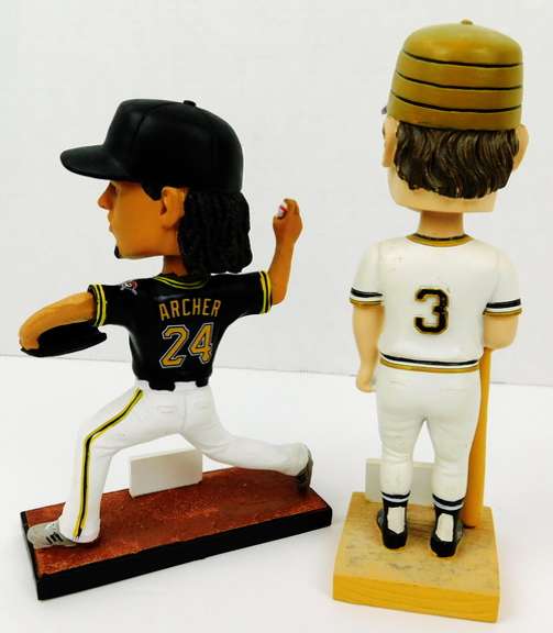 2 Pittsburgh Pirates Bobble Heads