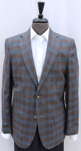 Handsome Slim Fit Wool and Silk Blend Sport Coat