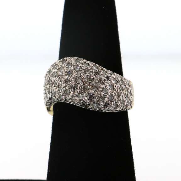 Sparkling 14kt Yellow Gold Diamond Cluster Band
