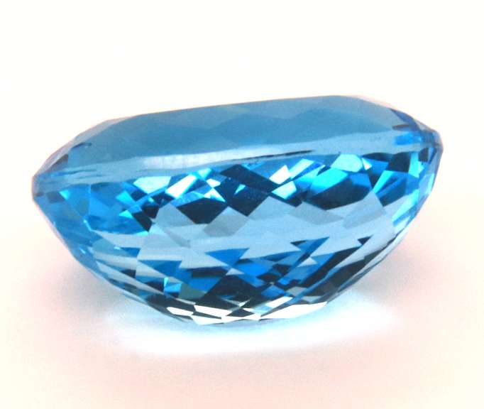 Alluring 25.18ct Oval Shaped Blue Topaz Gemstone