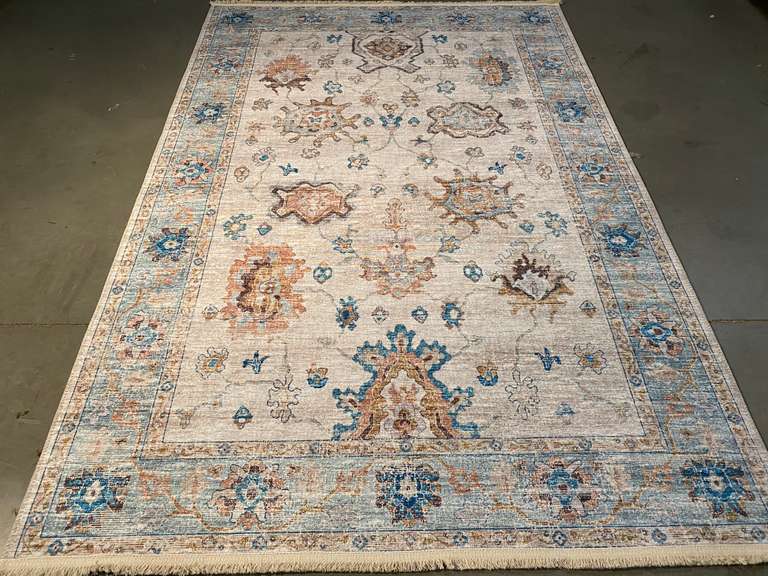 IMPRESSIVE VINTAGE REPRODUCTION DESIGN RUG 6x8