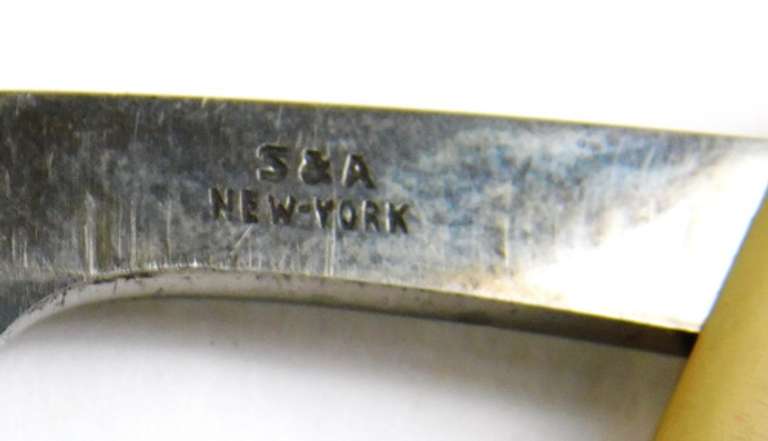 Rare Early Centaur Corn Razor with Case