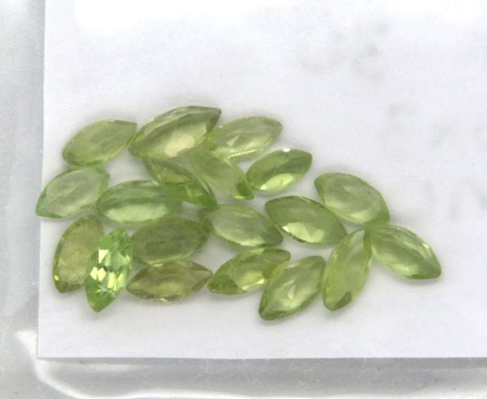 Superb 5.04 ct Peridot Set