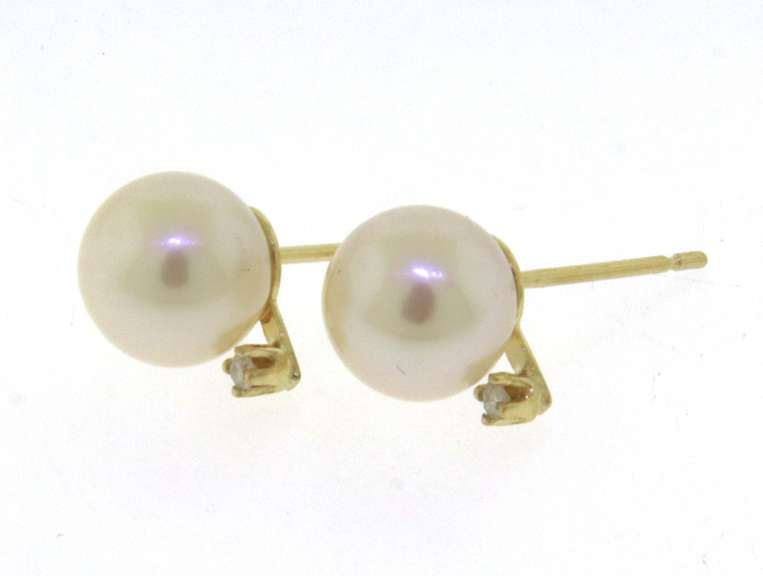 Elegant Yellow Gold Pearl and Diamond Stud Earrings