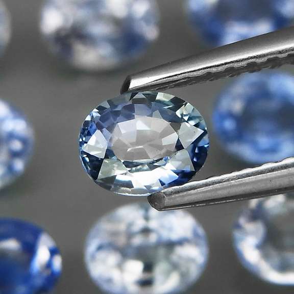 Heated only top blue 4.22ct Sapphire set