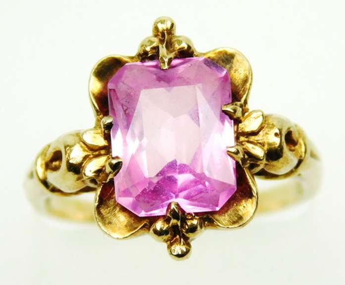 Beautiful Vintage 10K Ring with Large Pink Sapphire, 6