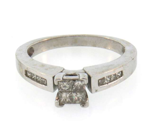 14k white gold cathedral setting diamond cluster ring