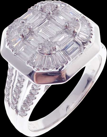 Sparkling Diamond Ring in 18kt White Gold