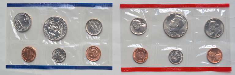 10 1987 US Mint Sets