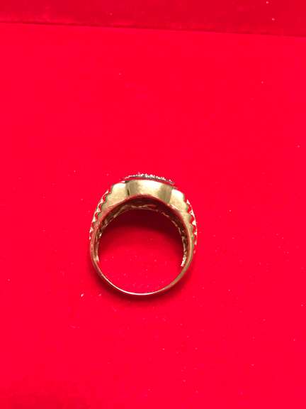 MENS 10K YELLOW GOLD DIAMOND RING