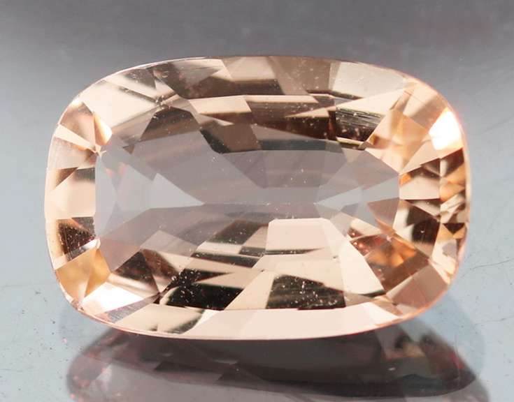 Absolutely gorgeous 6.26ct unheated champagne Beryl