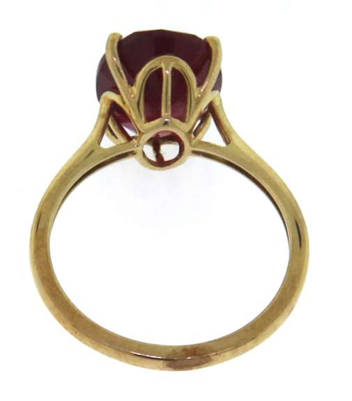 Handsome Yellow Gold Solitaire Ruby Ring
