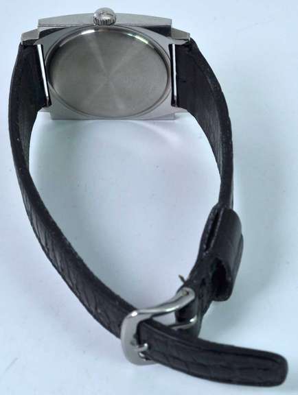 1960's Wittnauer 17j Manual Wind Pre-Owned.