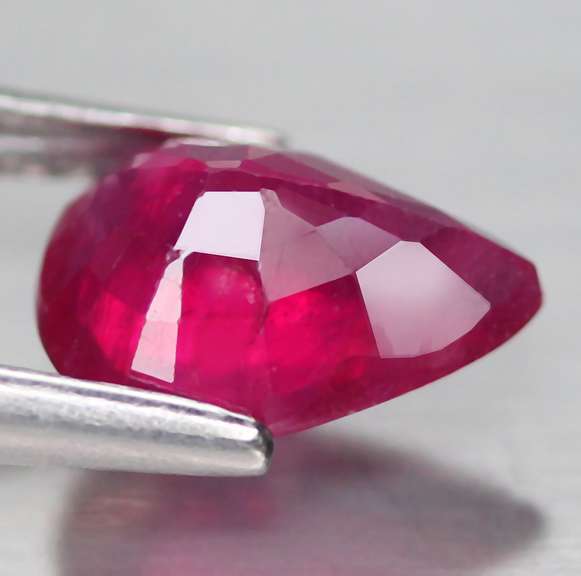 Stunning 2.03ct pear cut imperial red Ruby