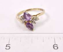 Darling Ladies Ring with Amethyst and Diamonds in Yellow Gold