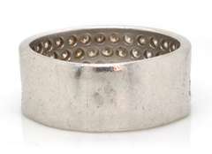 18k white gold with 2.00 carats of diamond band