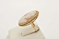 LADIES 14 KT ITALY CAMEO RING