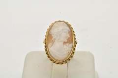 LADIES 14 KT ITALY CAMEO RING