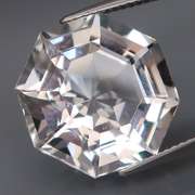 Superb 12.39ct top gem grade diamond white Quartz