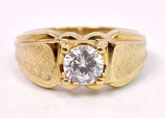 Sparkling Crystal Set in A Yellow Gold Mens Ring
