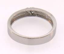 14k white gold diamond ring with 3 round diamonds