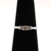 Elegant Three Stone 14kt White Gold Diamond Engagment Ring
