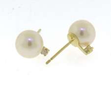 Elegant Yellow Gold Pearl and Diamond Stud Earrings