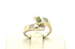LADIES 14 KT WHITE GOLD DIAMOND RING