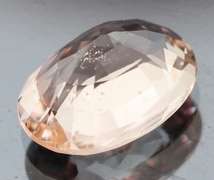 Absolutely gorgeous 4.89ct unheated champagne Beryl