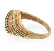 Pretty 10kt yellow gold diamond band ring