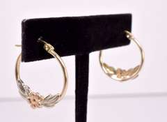 Interesting Tricolor Gold Flower Design Earrings